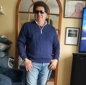 Meet your Posher, Carlos